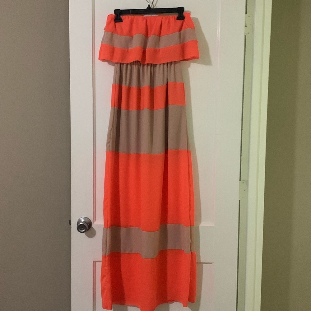 Daytrip Long Strapless stripped sundress